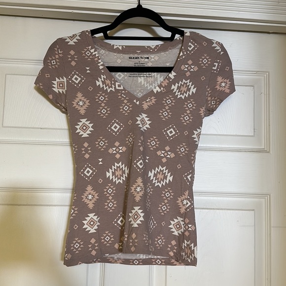 Tribal Print TShirt - Picture 3 of 3